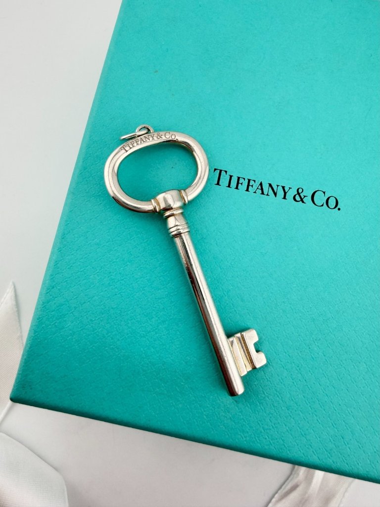 Tiffany & Co. Sterling Silver Oval Key Pendant 2.5in Retired Excellent